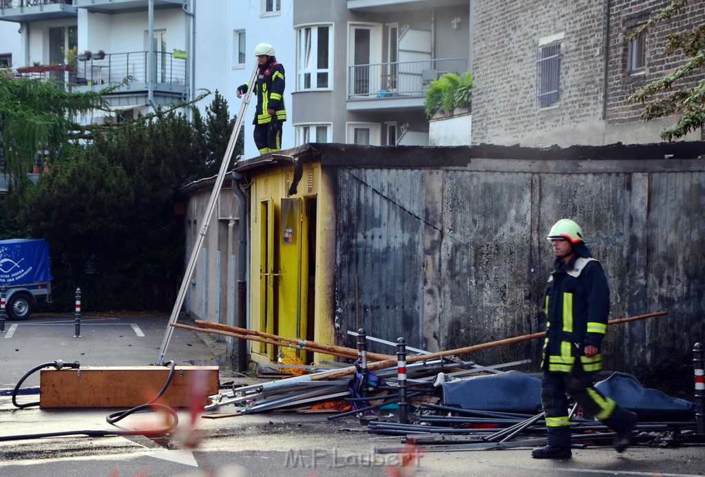 Feuer Koeln Neustadt Sued Kartaeuser Wall P15.JPG - Miklos Laubert